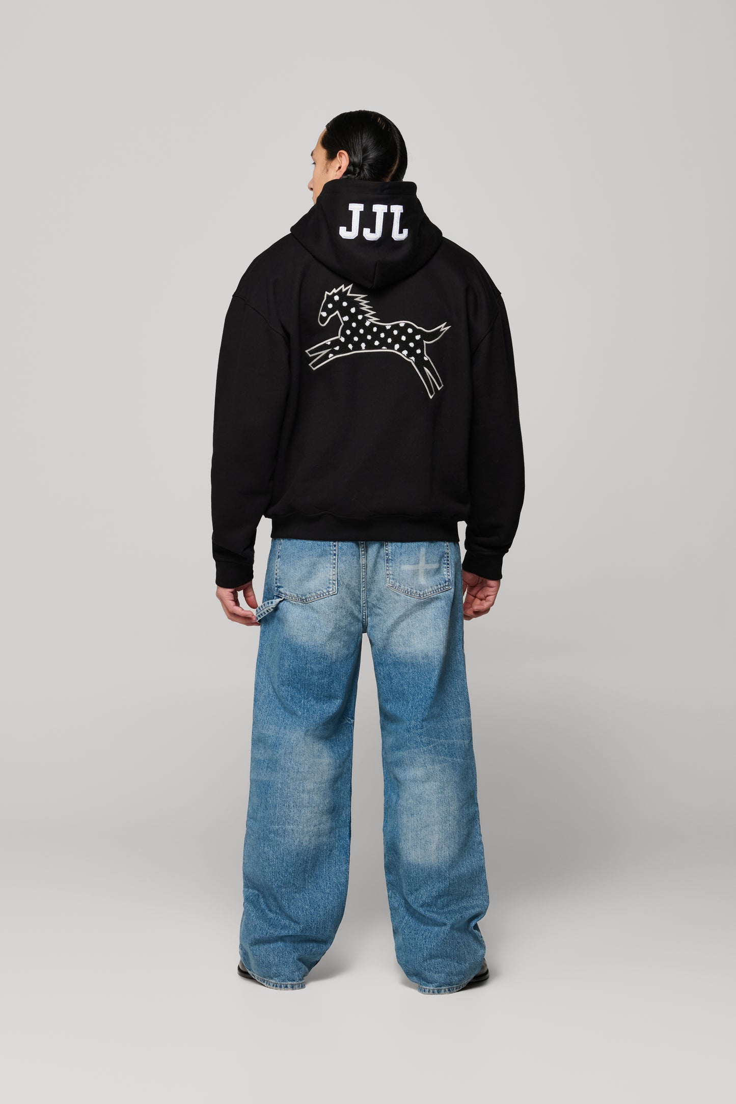 JJL Mistatim Hoodie - Black
