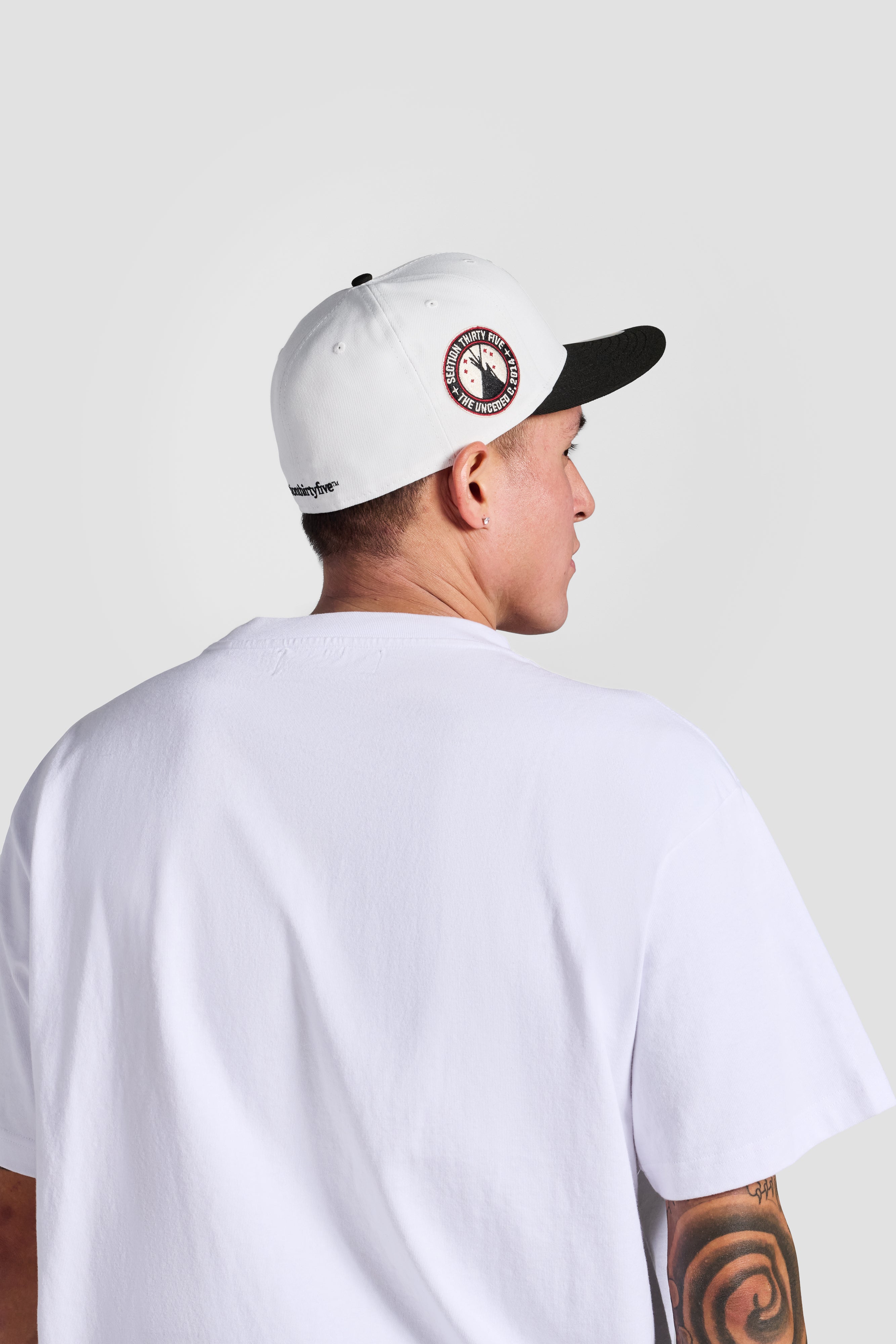 New Era 59FIFTY Talking Feather Side Patch Cap - White/Black