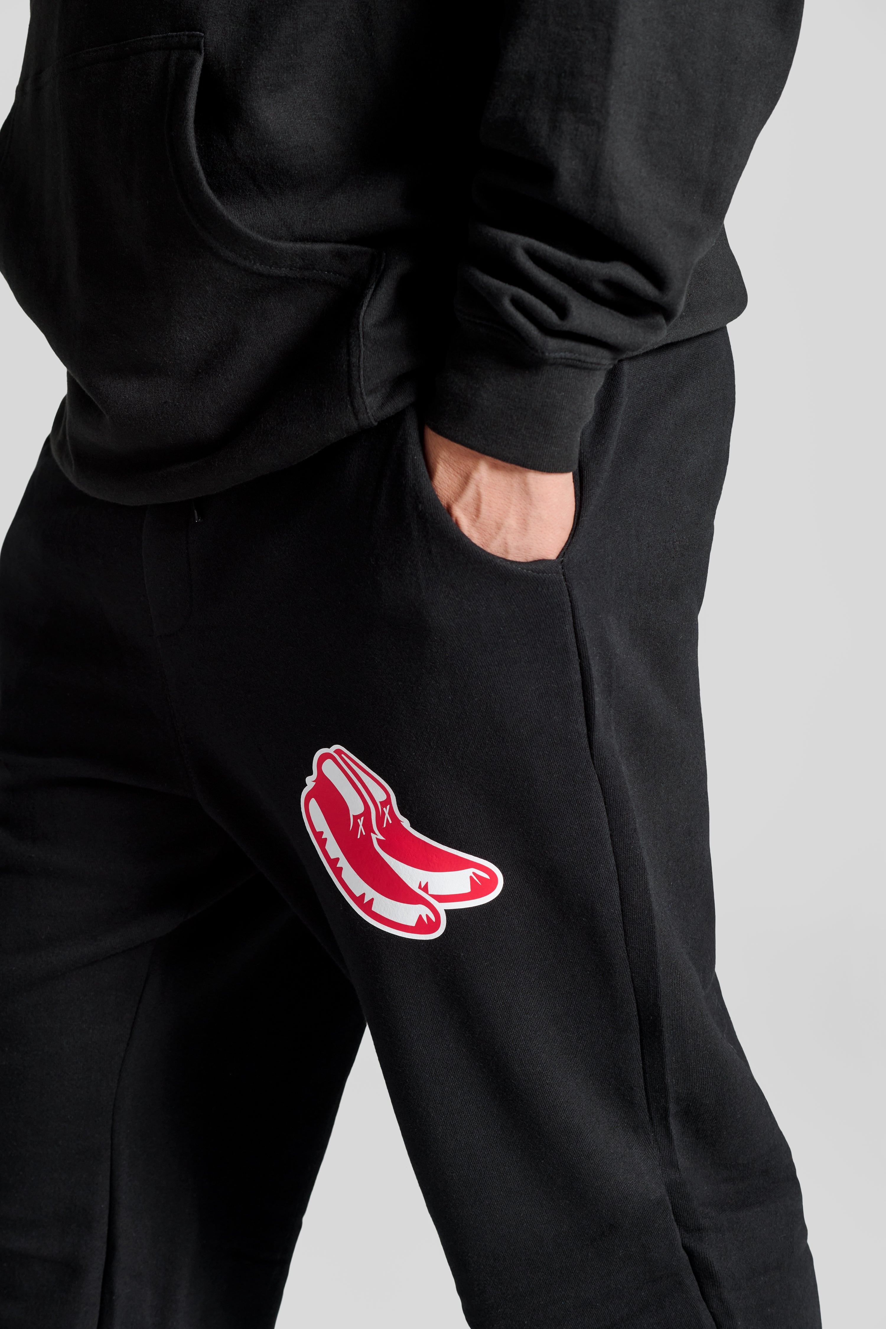 Red Mox Forever Jogger - Black